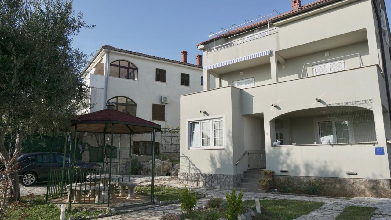 Apartments Bestak 크르크 외부 사진